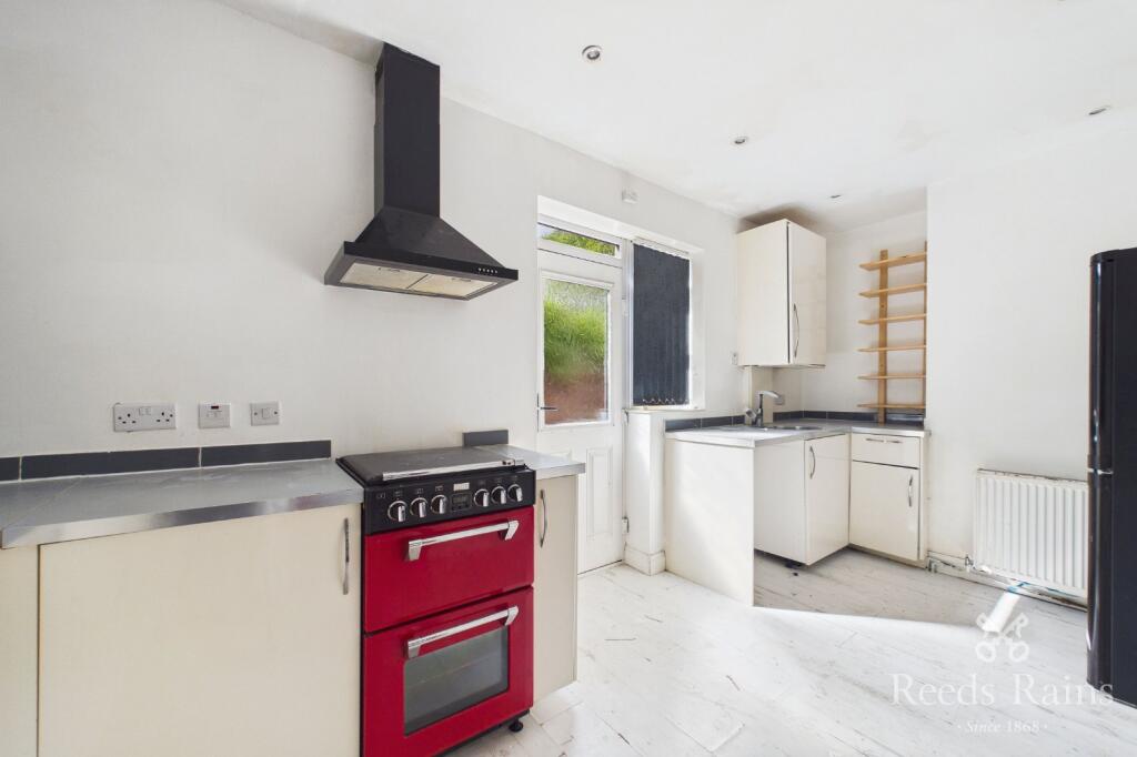 Windsor Terrace, Gildersome, Morley, Leeds, LS27 photo 4