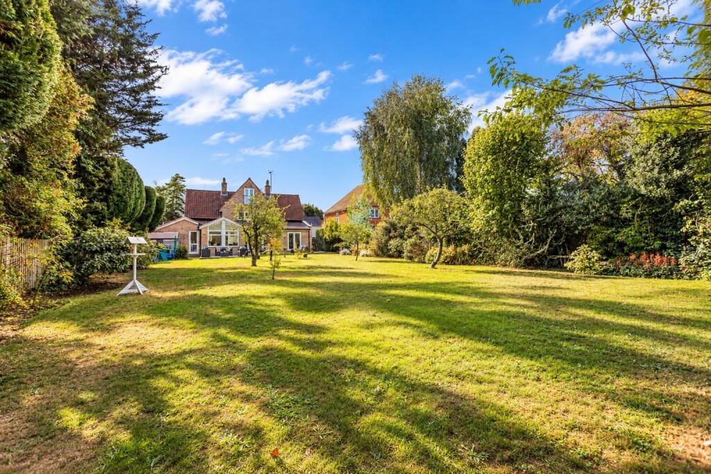 House in Hertford, Bengeo - View 5