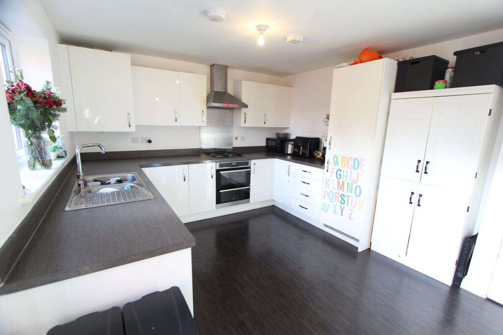 Meadow Road, Houghton Conquest, MK45 photo 2