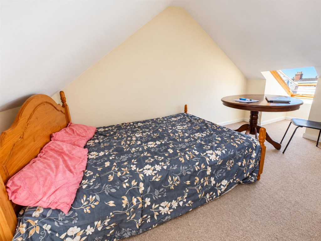 Apartment in Brighton - View 5