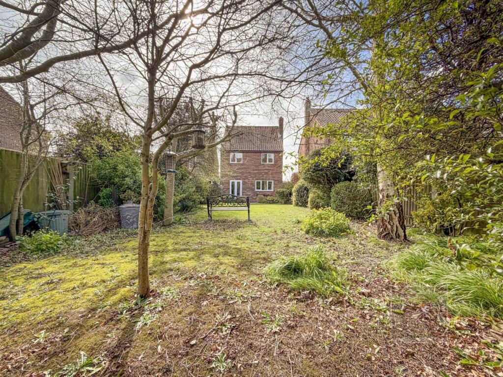 3-bed detached on 3, All Saints Way, Mundesley, £285,000