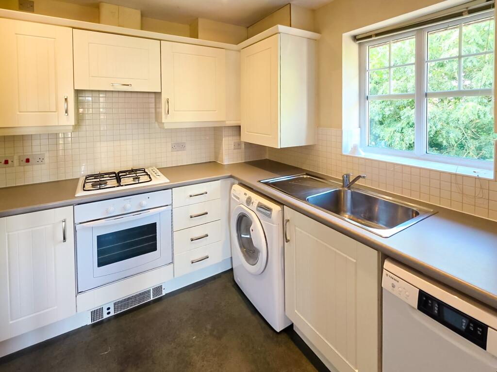 Apartment in Hartford, Cheshire West and Chester - View 2