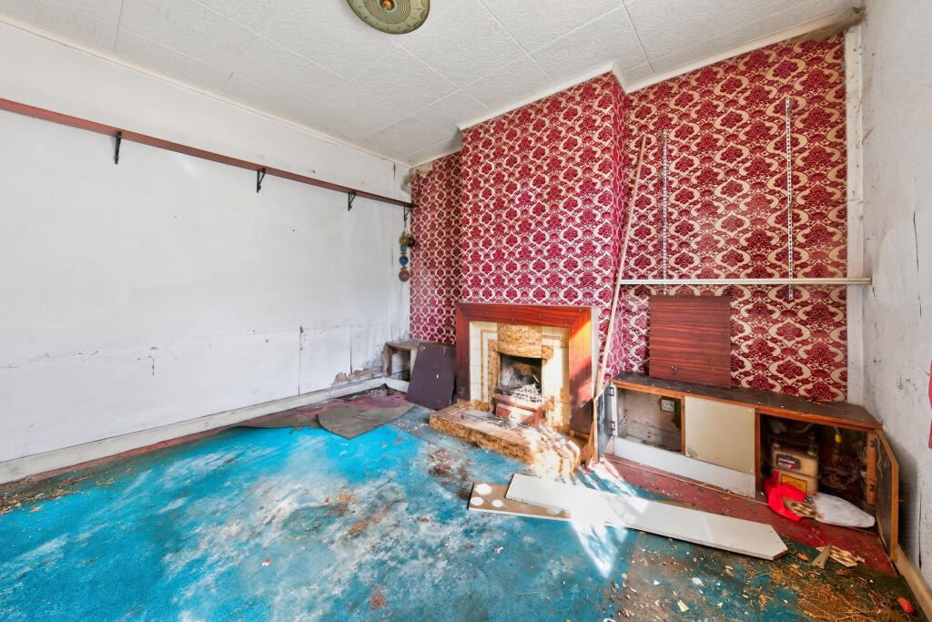 House in Stoke-on-Trent - View 5