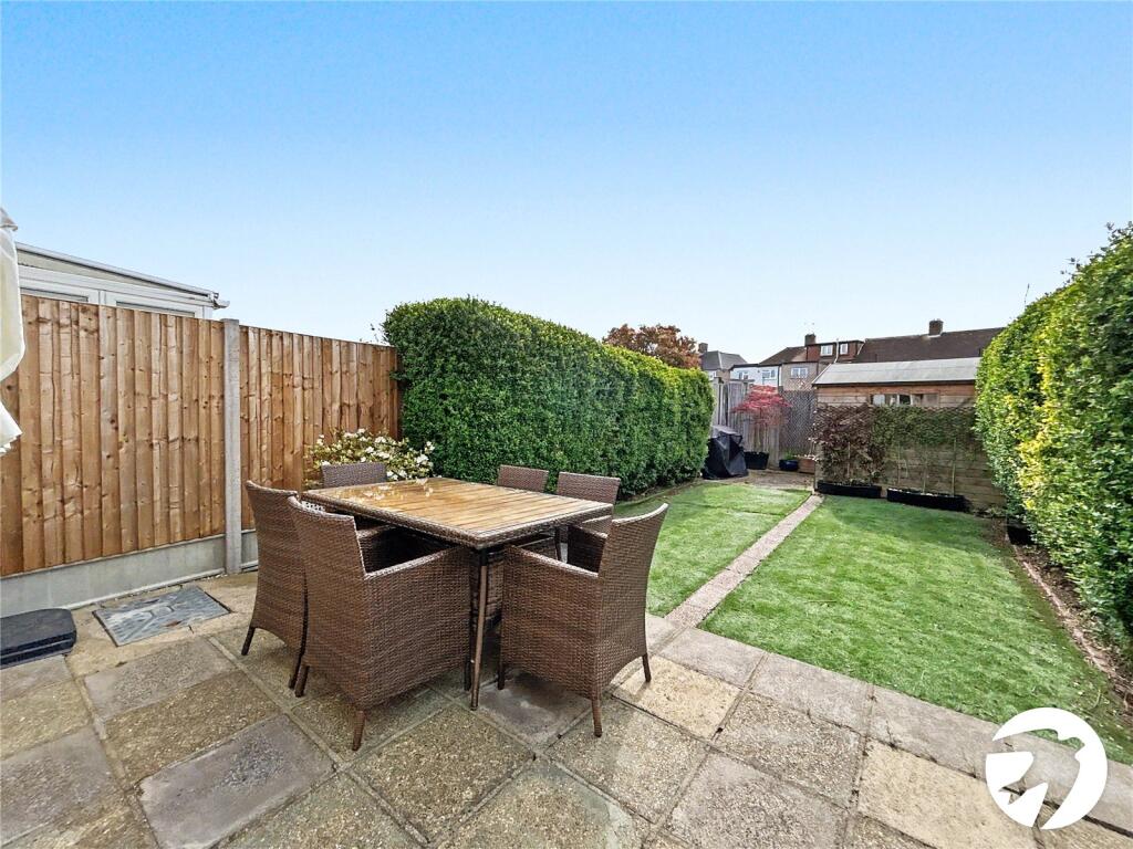 House in Sidcup, Halfway Street, Blackfen - View 4