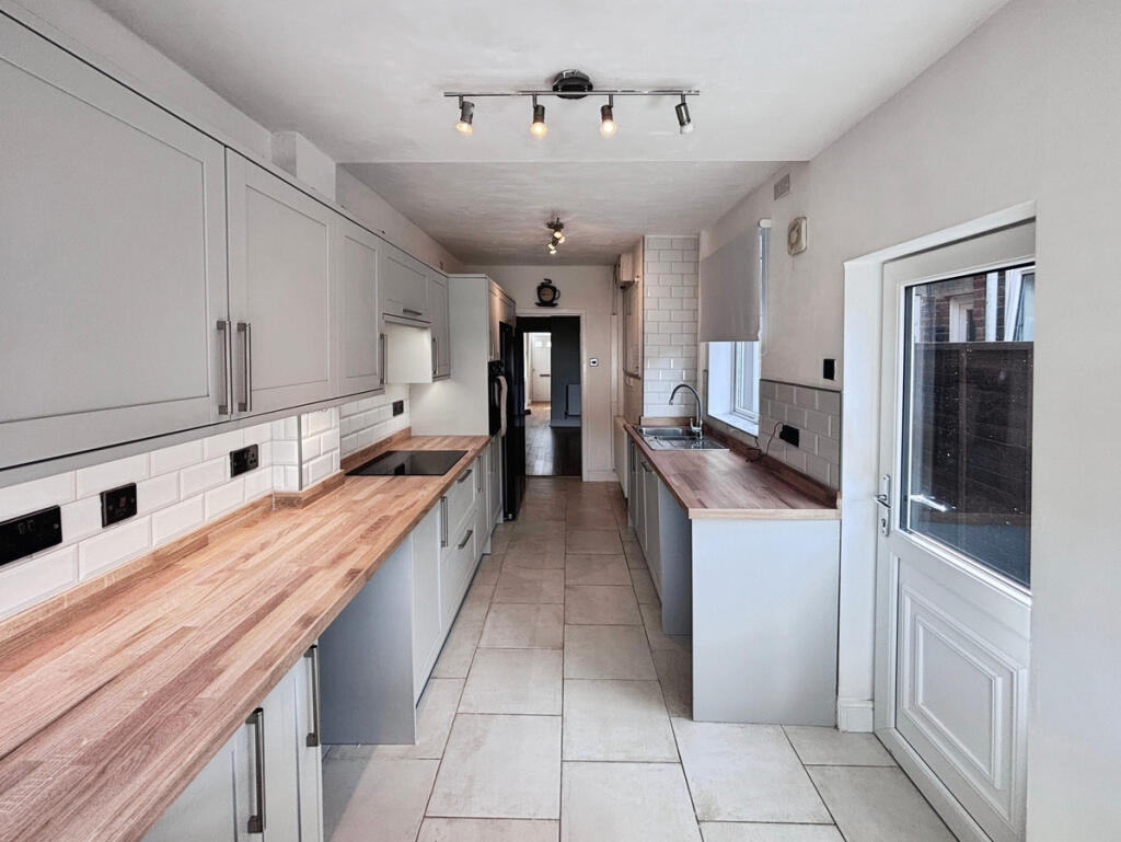 House in North West Leicestershire, Sinope, Coalville - More