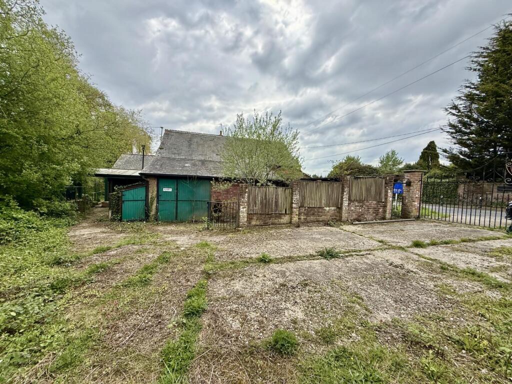 Ringwood Road, Sopley photo 4