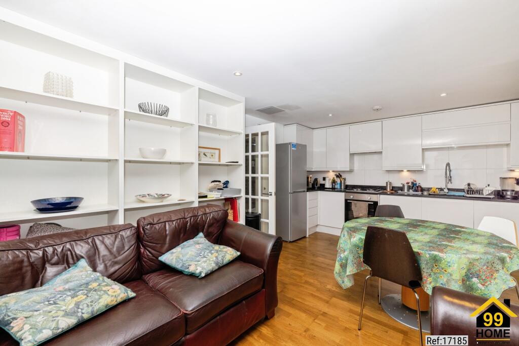 Apartment in London - View 5
