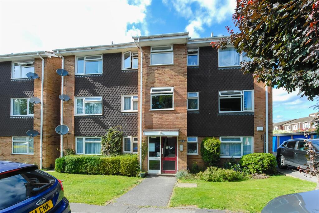 Main image of property: Suffolk Close, Slough