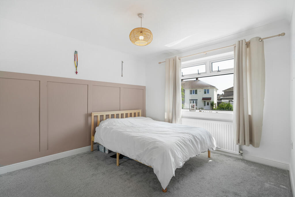 Chestnut Avenue, Doncaster, DN11 - More