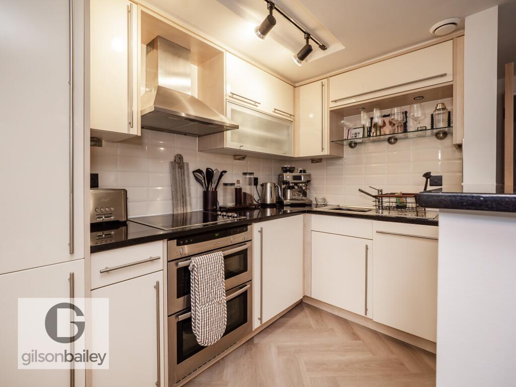 Apartment in Norwich - View 5