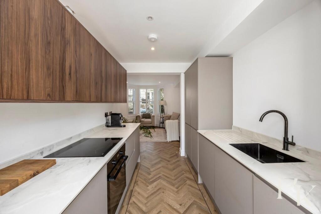 Apartment in Brighton - More