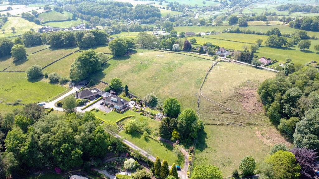 House in Staffordshire Moorlands, Horse Bridge, Longsdon - View 2