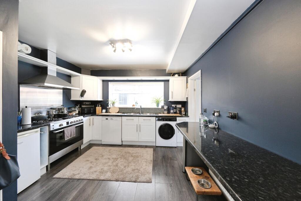 House in Nottingham - View 2