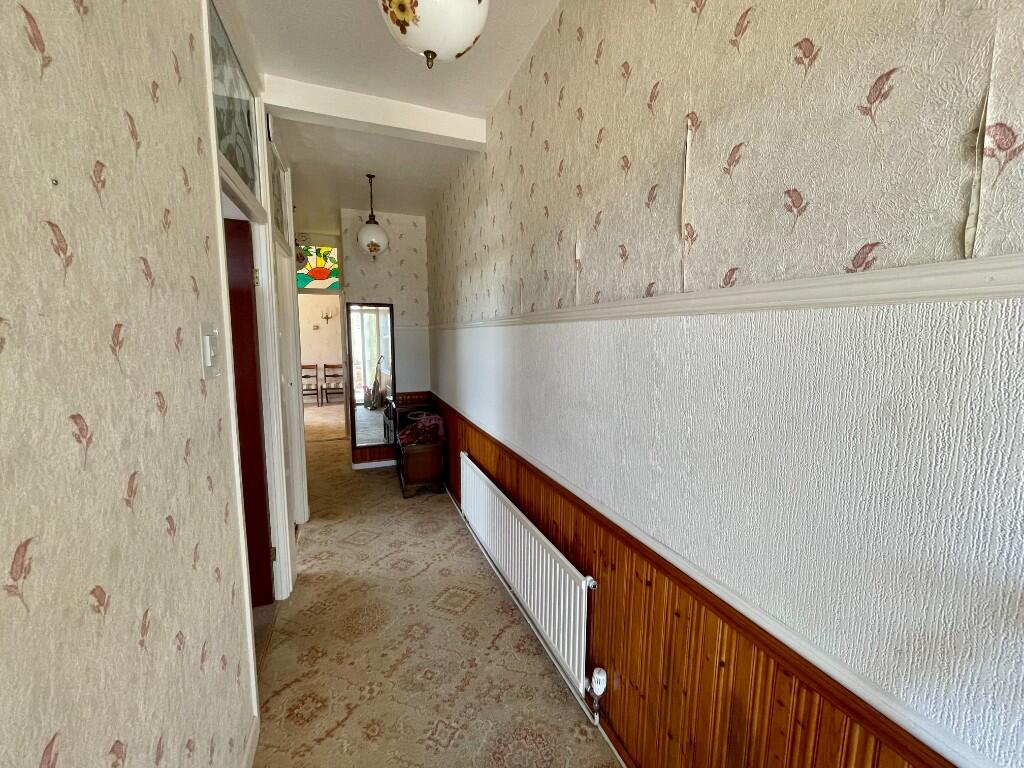 Connaught Road, Rayleigh, Essex, SS6 photo 2