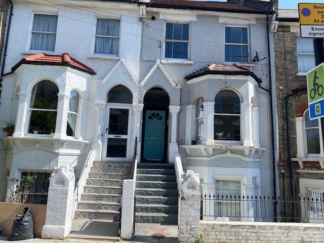 Main image of property: Elm Park, Brixton,London, SW2 2TZ