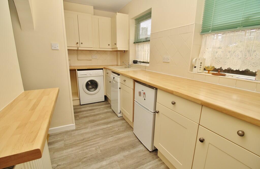House in Havant, Hampshire - View 4