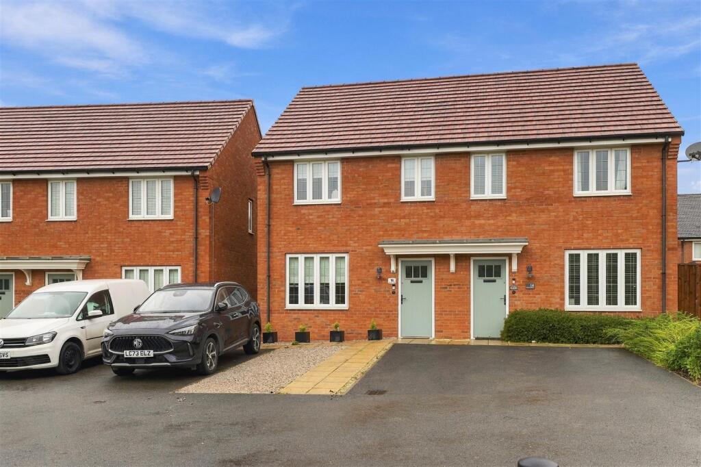 Main image of property: Stock Dove Close, Hinckley
