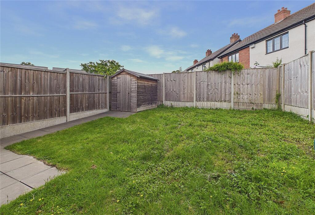 Kestrel Close, Malvern, Worcestershire, WR14 photo 4
