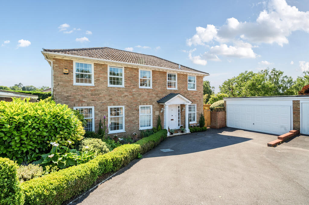 Main image of property: Parkhurst Fields, Churt, Farnham, GU10