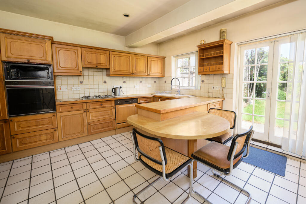 House in London - View 3