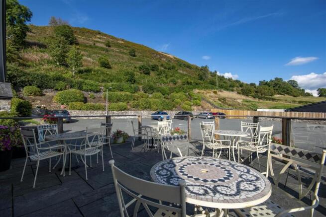 Alfresco Dining.jpg