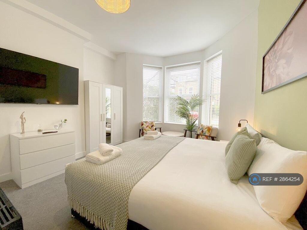 House in Harrogate - More