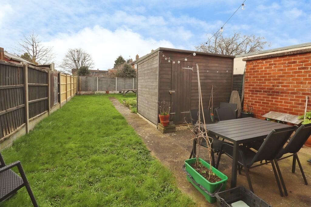 Tulipwood Avenue, Lincoln photo 4