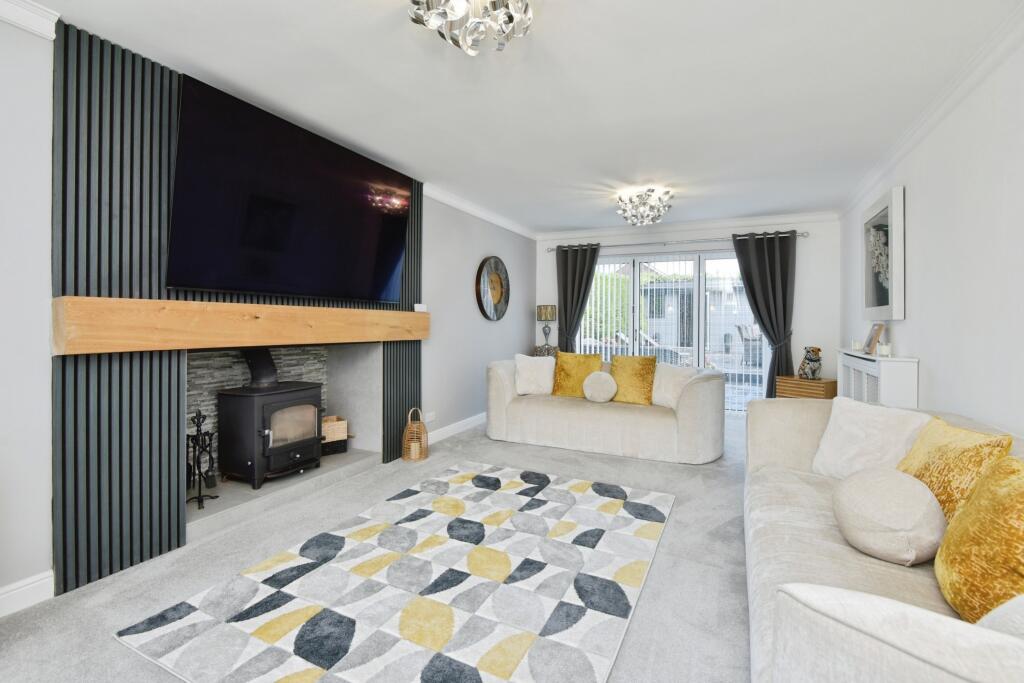 House in Stoke-on-Trent - View 4