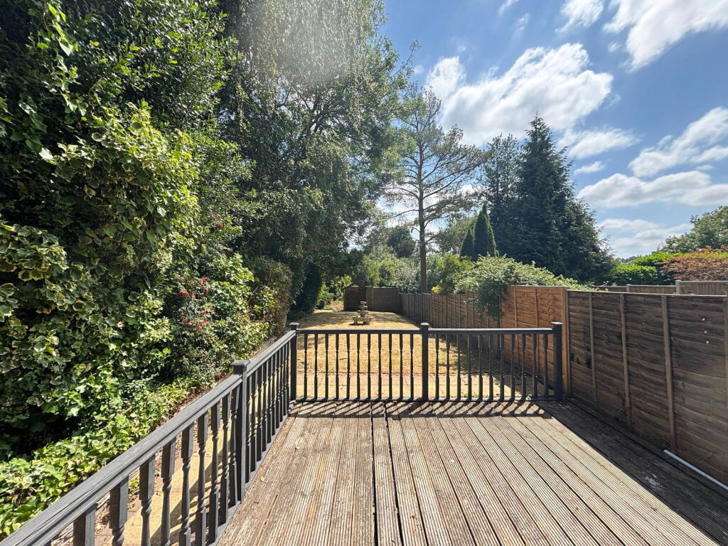 Flat 4, 90 Victoria Road, Sutton Coldfield, B72 1SN – další