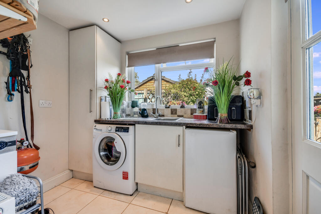 House in Uttlesford, High Easter - More