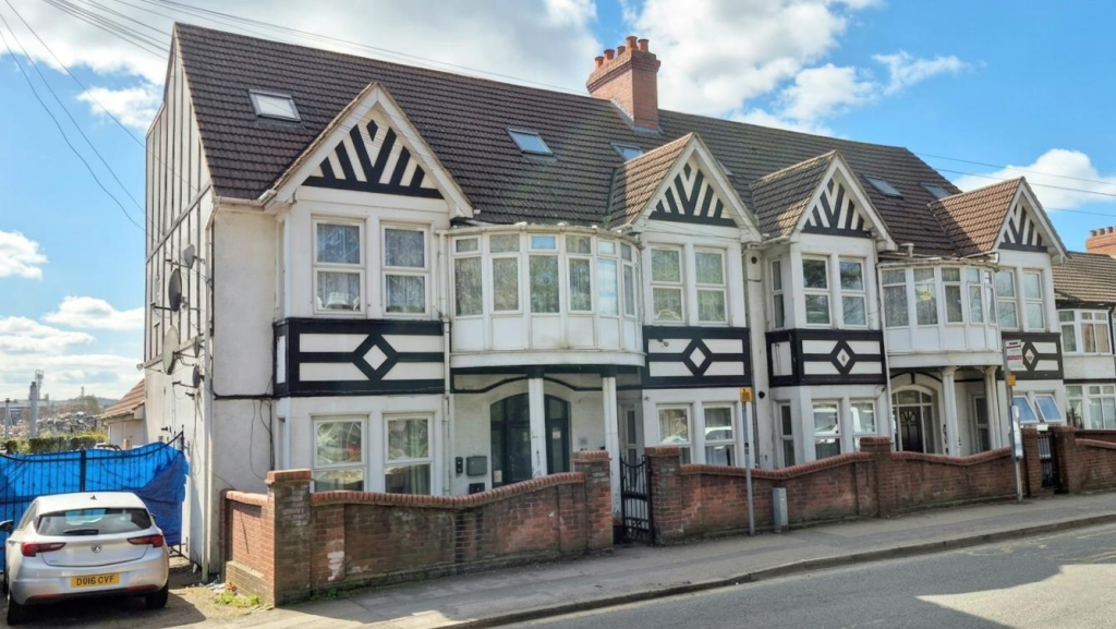 Main image of property: Marsh Road, Luton