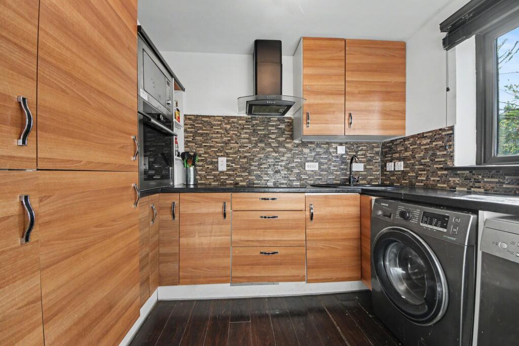 Apartment in Southampton, Merry Oak - View 4