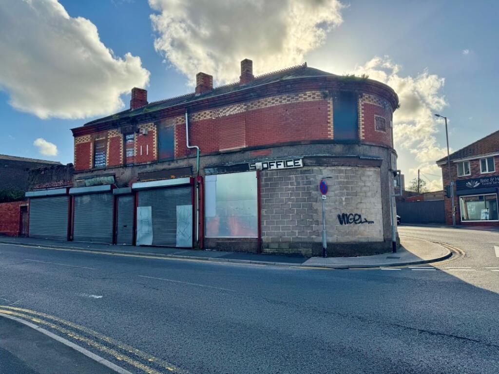 Main image of property: 2 Borough Road, St Helens, St Helens, WA10 3SY