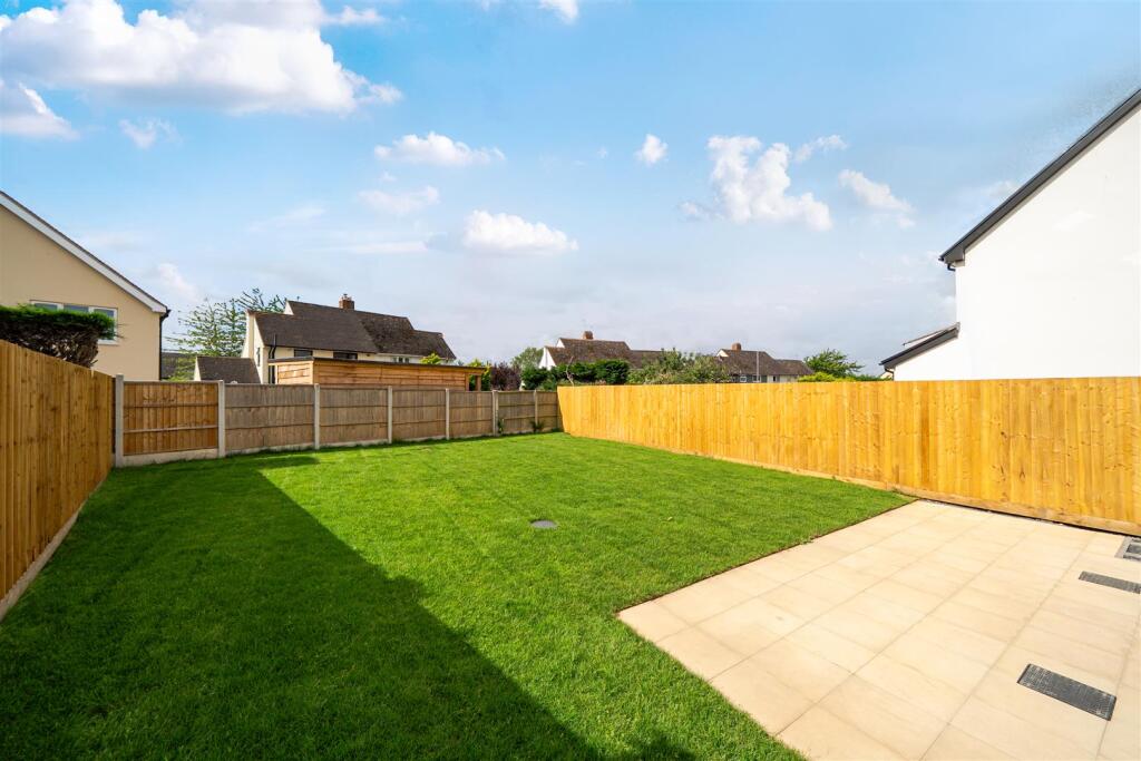 18A Kingsway, Nesscliffe, Shrewsbury, SY4 1BG photo 2