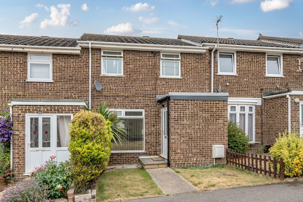 Main image of property: Beautiful Home With Converted Outbuilding - Broadway