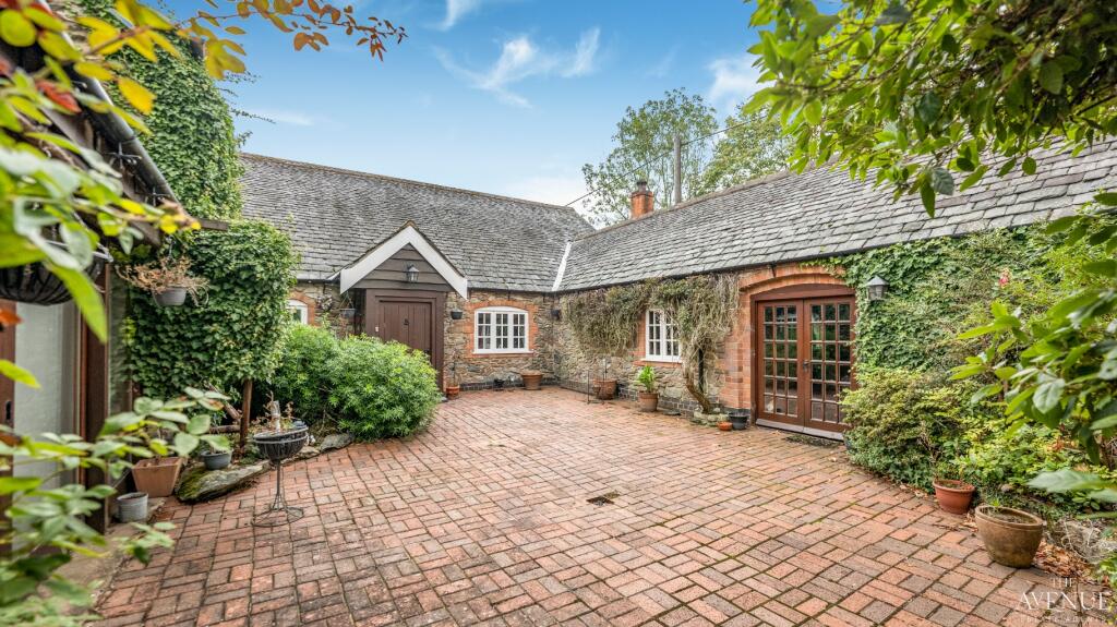 Main image of property: Oaks Cottage Farm, Oaks Road, Oaks in Charnwood, Loughborough, Leicestershire, LE67 4UE