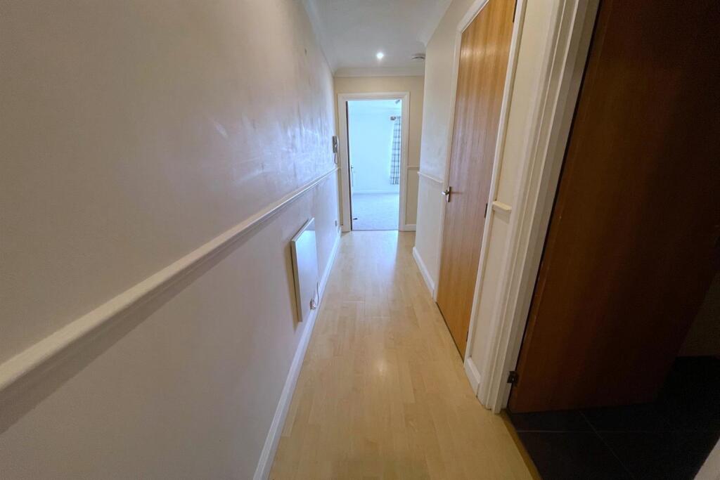 Apartment in Lewes, East Blatchington, Seaford - More