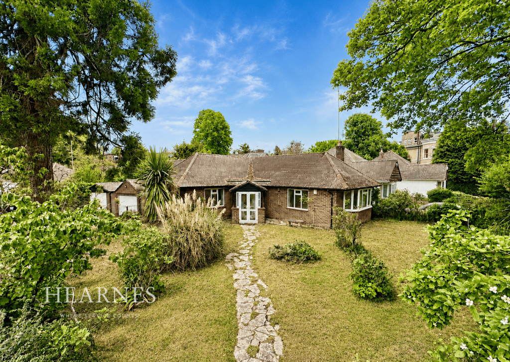 Main image of property: Knole Gardens, East Cliff, Bournemouth, BH1