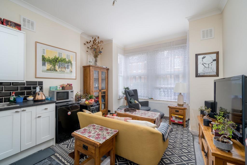 Main image of property: Selsdon Road, London, SE27