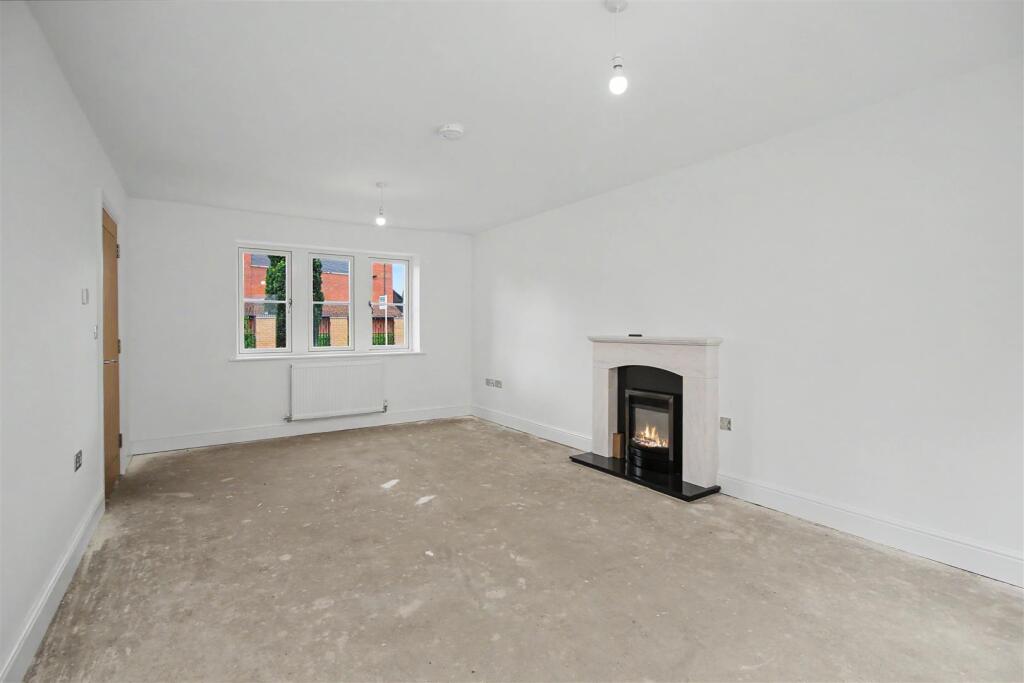 House in Northampton - View 3