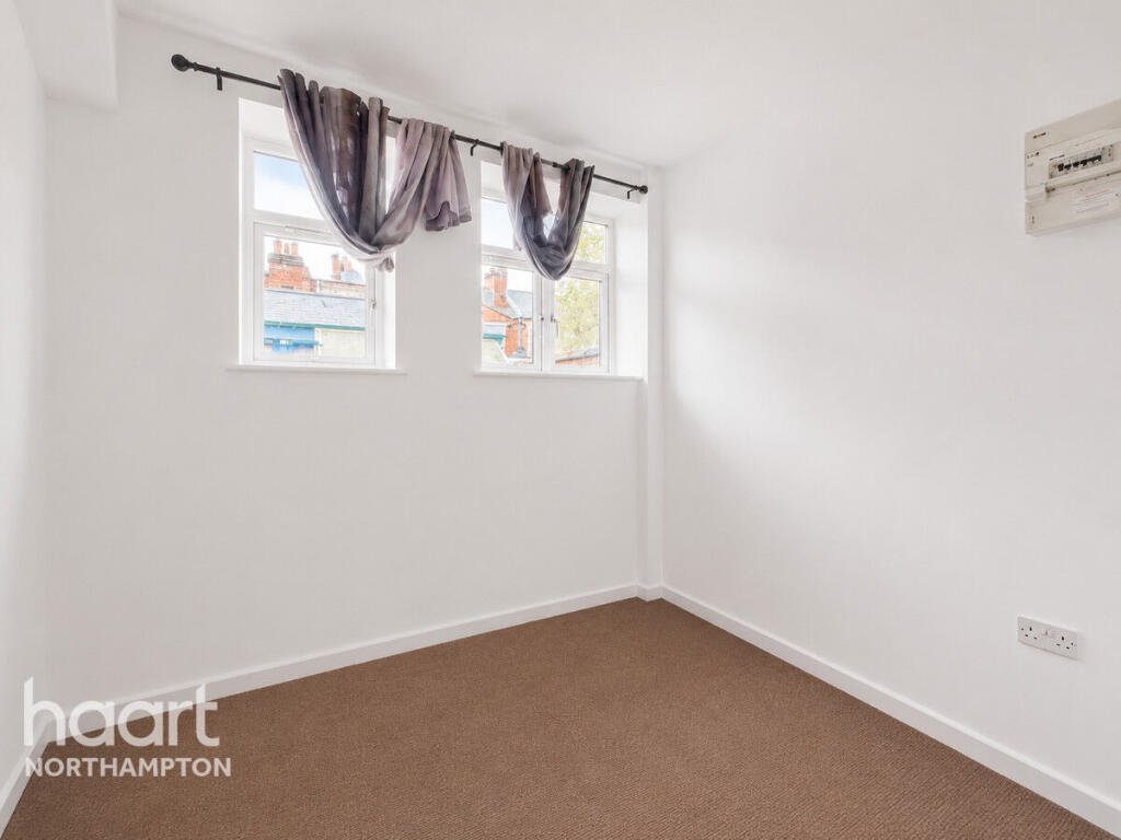 Apartment in Northampton, West Northamptonshire - More