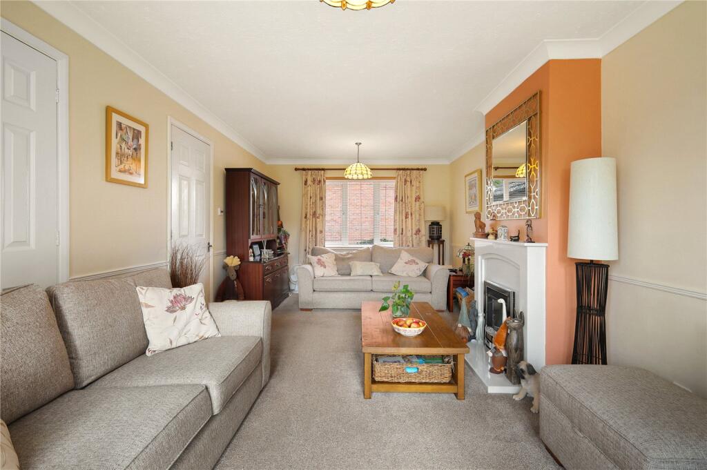 Harebell Close, Highwoods, Colchester, Essex, CO4 photo 3