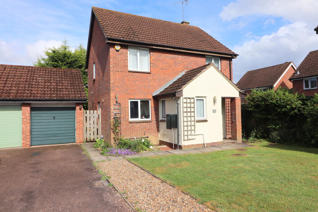 Main image of property: Leamington Road, Barton Hills, Luton, LU3 3XQ