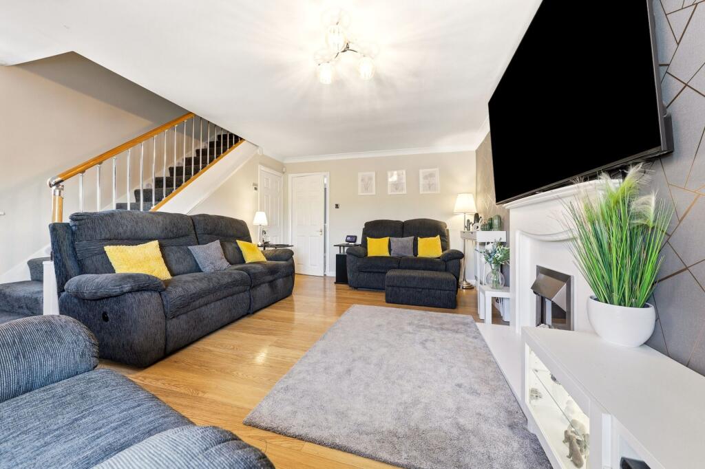 Scarborough Lane, Tingley, WF3 photo 3