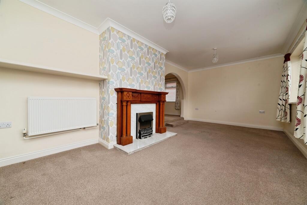House in Hull - View 3