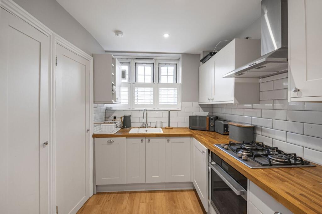 Apartment in London - View 3