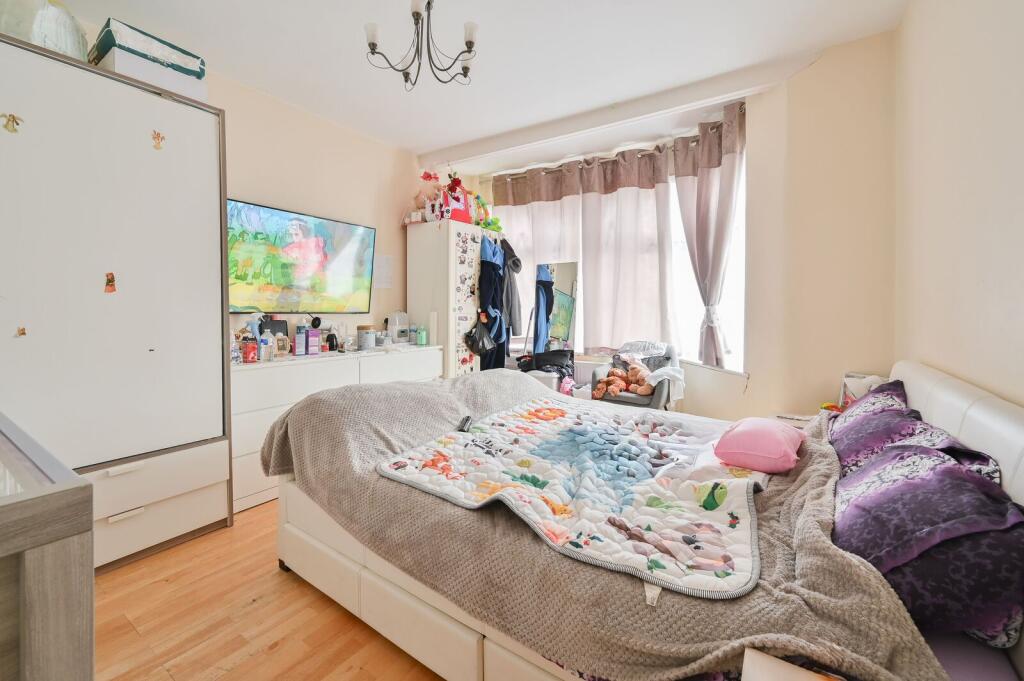 House in Harrow - View 3
