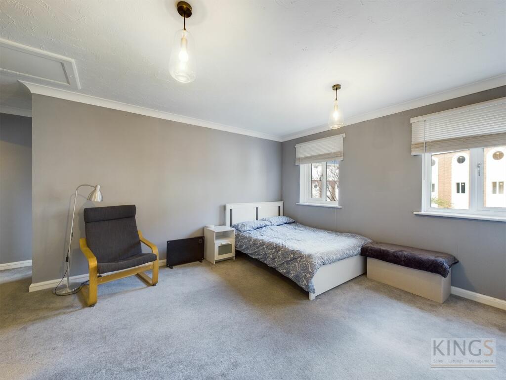 Walsingham Close, Hatfield, AL10 photo 3