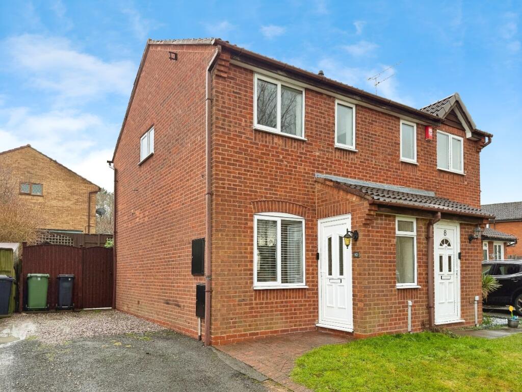 2-bed semi-detached on Perivale Way, Stourbridge, £210,000