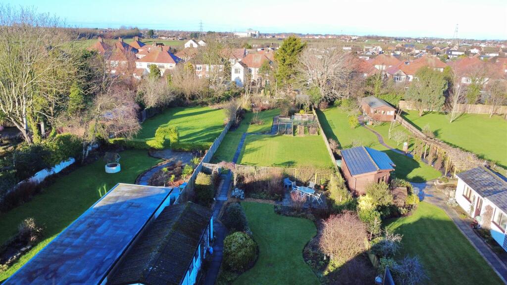 Bispham Road, Poulton-Le-Fylde photo 2
